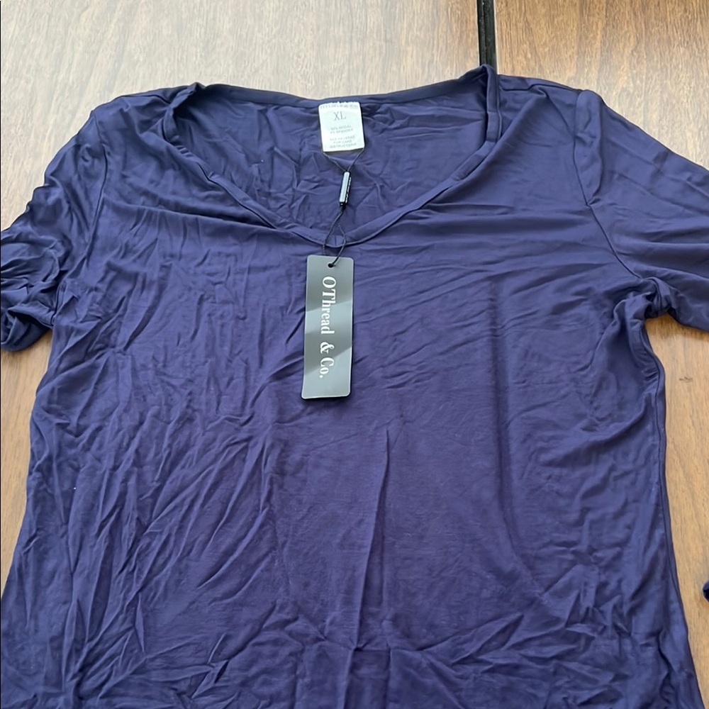 Women's navy blue Top